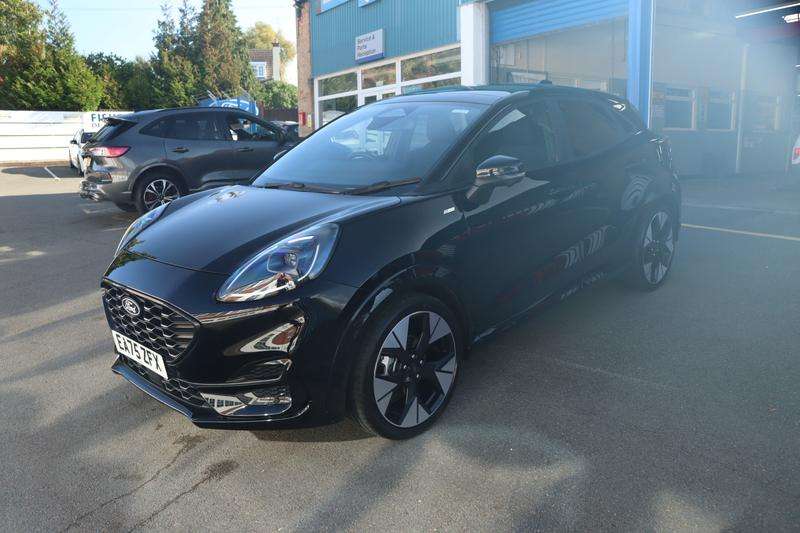 A 2025 FORD PUMA 1.0T EcoBoost MHEV ST-Line SUV 5dr Petrol Hybrid Manual Euro 6 (s/s) (125 ps) A 2025 FORD PUMA 1.0T EcoBoost MHEV ST-Line SUV 5dr Petrol Hybrid Manual Euro 6 (s/s) (125 ps)