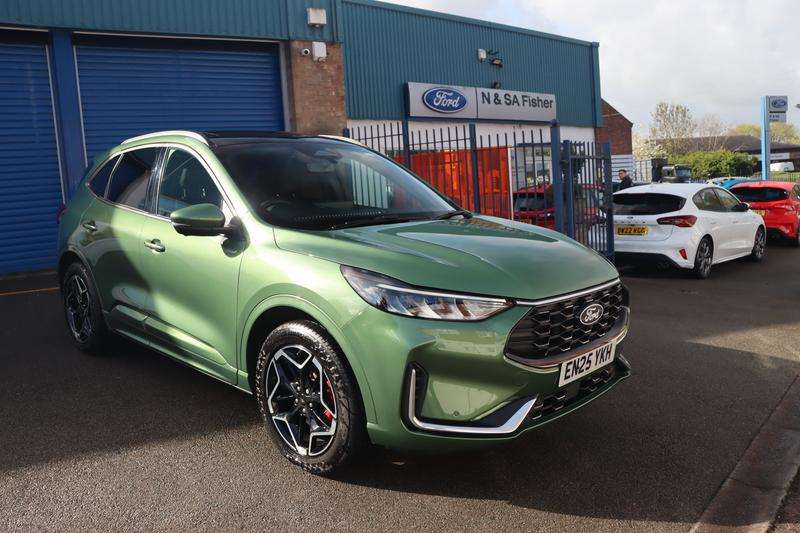 A 2025 FORD KUGA 2.5 Duratec 14.4kWh ST-Line X SUV 5dr Petrol Plug-in Hybrid CVT Euro 6 (s/s) (243 ps) A 2025 FORD KUGA 2.5 Duratec 14.4kWh ST-Line X SUV 5dr Petrol Plug-in Hybrid CVT Euro 6 (s/s) (243 ps)