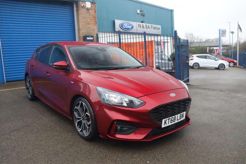 A 2019 FORD FOCUS 1.5 EcoBlue ST-Line X Hatchback 5dr Diesel Auto Euro 6 (s/s) (120 ps) A 2019 FORD FOCUS 1.5 EcoBlue ST-Line X Hatchback 5dr Diesel Auto Euro 6 (s/s) (120 ps)