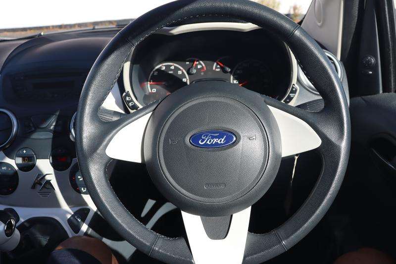 2013 FORD KA 2013 FORD KA