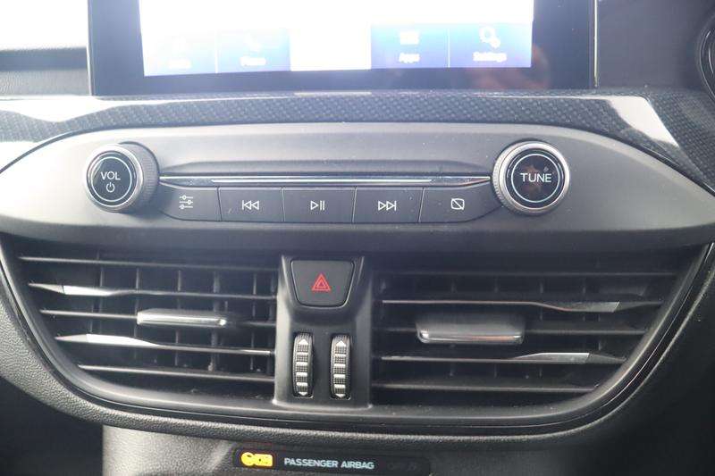 2022 FORD FOCUS 2022 FORD FOCUS