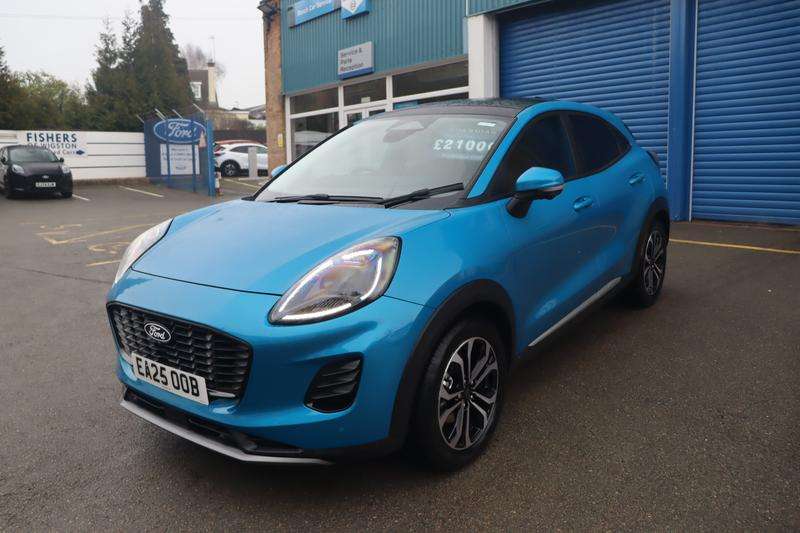 A 2025 FORD PUMA 1.0T EcoBoost MHEV Titanium SUV 5dr Petrol Hybrid DCT Euro 6 (s/s) (125 ps) A 2025 FORD PUMA 1.0T EcoBoost MHEV Titanium SUV 5dr Petrol Hybrid DCT Euro 6 (s/s) (125 ps)
