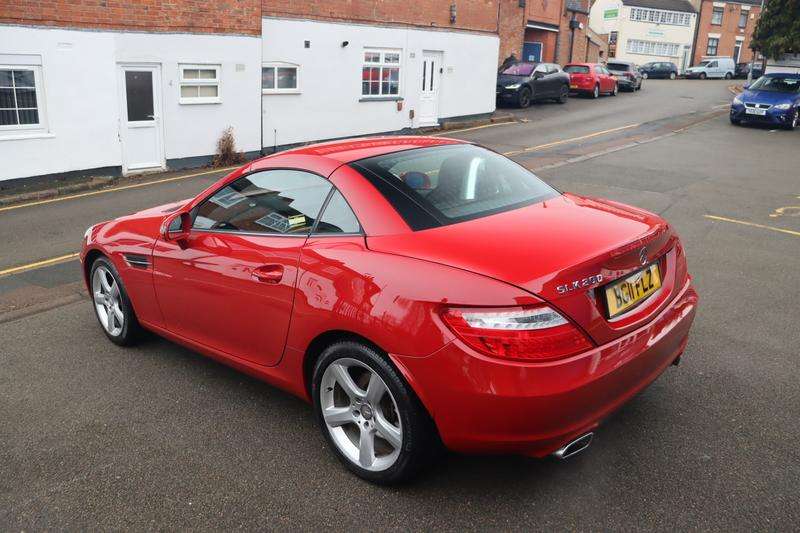 2011 MERCEDES-BENZ SLK 2011 MERCEDES-BENZ SLK