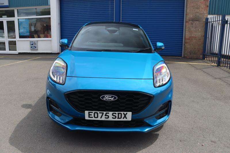 A 2025 FORD PUMA 1.0T EcoBoost MHEV ST-Line SUV 5dr Petrol Hybrid Manual Euro 6 (s/s) (125 ps) A 2025 FORD PUMA 1.0T EcoBoost MHEV ST-Line SUV 5dr Petrol Hybrid Manual Euro 6 (s/s) (125 ps)