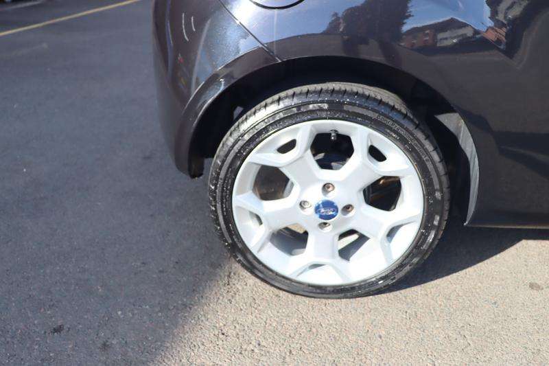 2013 FORD KA 2013 FORD KA