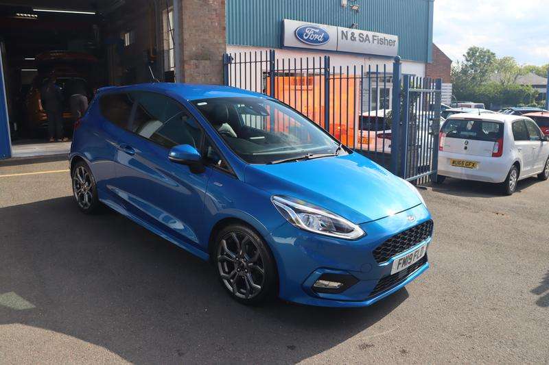 A 2019 FORD FIESTA 1.0T EcoBoost GPF ST-Line X Hatchback 3dr Petrol Manual Euro 6 (s/s) (100 ps) A 2019 FORD FIESTA 1.0T EcoBoost GPF ST-Line X Hatchback 3dr Petrol Manual Euro 6 (s/s) (100 ps)