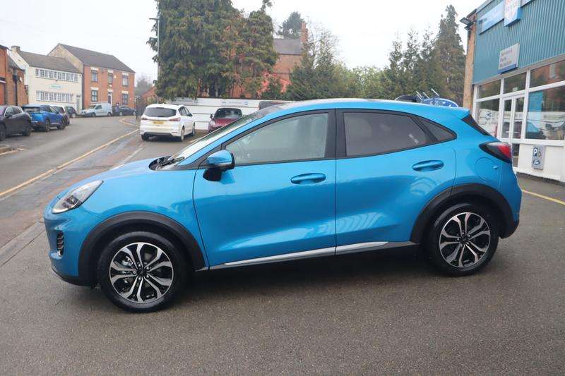 A 2025 FORD PUMA 1.0T EcoBoost MHEV Titanium SUV 5dr Petrol Hybrid DCT Euro 6 (s/s) (125 ps) A 2025 FORD PUMA 1.0T EcoBoost MHEV Titanium SUV 5dr Petrol Hybrid DCT Euro 6 (s/s) (125 ps)