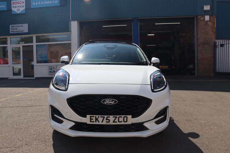 A 2025 FORD PUMA 1.0T EcoBoost MHEV ST-Line X SUV 5dr Petrol Hybrid DCT Euro 6 (s/s) (125 ps) A 2025 FORD PUMA 1.0T EcoBoost MHEV ST-Line X SUV 5dr Petrol Hybrid DCT Euro 6 (s/s) (125 ps)