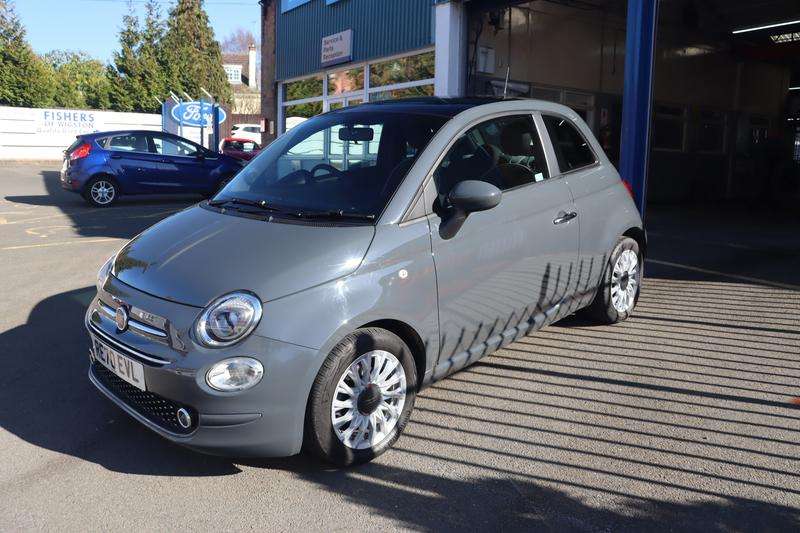 A 2020 FIAT 500 1.2 Lounge Hatchback 3dr Petrol Dualogic Euro 6 (s/s) (69 bhp) A 2020 FIAT 500 1.2 Lounge Hatchback 3dr Petrol Dualogic Euro 6 (s/s) (69 bhp)
