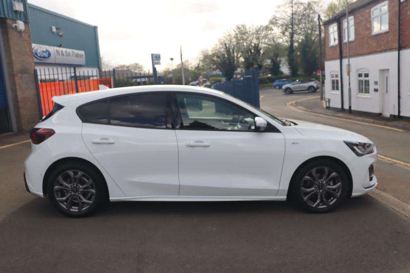 2022 FORD FOCUS 2022 FORD FOCUS