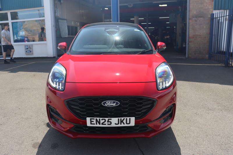 A 2025 FORD PUMA 1.0T EcoBoost MHEV ST-Line X SUV 5dr Petrol Hybrid DCT Euro 6 (s/s) (155 ps) A 2025 FORD PUMA 1.0T EcoBoost MHEV ST-Line X SUV 5dr Petrol Hybrid DCT Euro 6 (s/s) (155 ps)