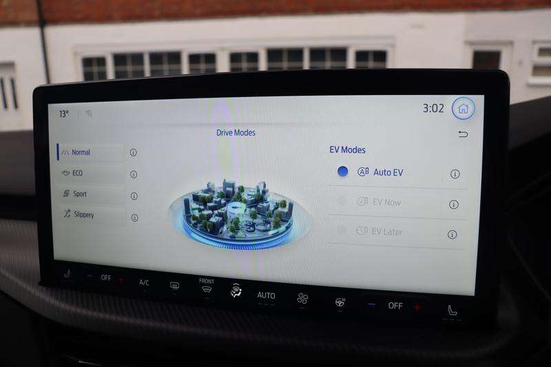 2025 FORD KUGA 2025 FORD KUGA