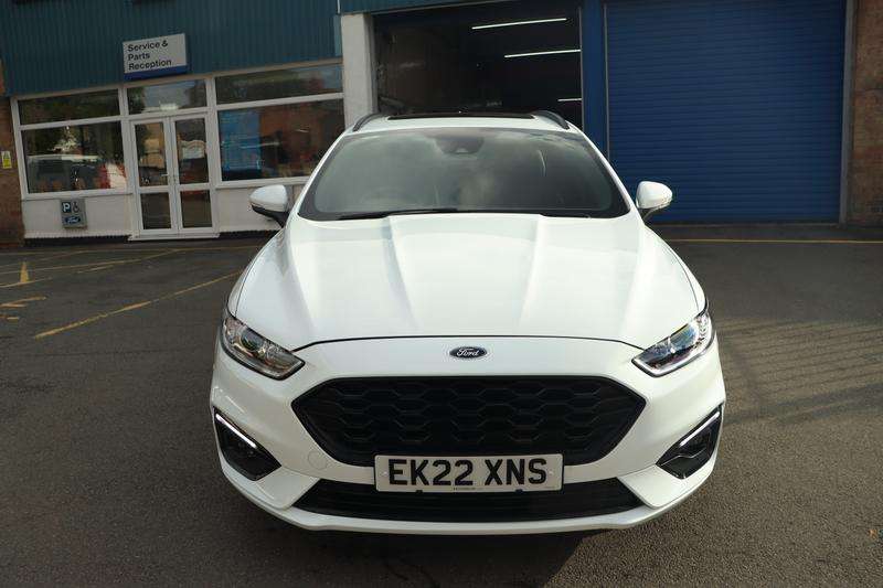 A 2022 FORD MONDEO 2.0 TiVCT ST-Line Edition Estate 5dr Petrol Hybrid CVT Euro 6 (s/s) (187 ps) A 2022 FORD MONDEO 2.0 TiVCT ST-Line Edition Estate 5dr Petrol Hybrid CVT Euro 6 (s/s) (187 ps)