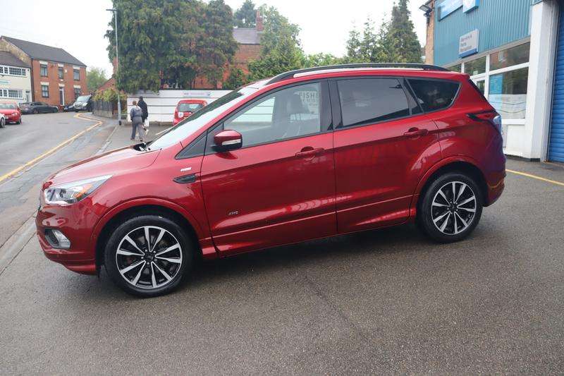 A 2017 FORD KUGA 2.0 TDCi ST-Line SUV 5dr Diesel Powershift AWD Euro 6 (s/s) (180 ps) A 2017 FORD KUGA 2.0 TDCi ST-Line SUV 5dr Diesel Powershift AWD Euro 6 (s/s) (180 ps)
