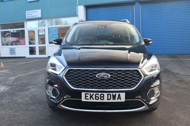A 2018 FORD KUGA 2.0 TDCi EcoBlue Vignale SUV 5dr Diesel Powershift AWD Euro 6 (s/s) (180 ps) A 2018 FORD KUGA 2.0 TDCi EcoBlue Vignale SUV 5dr Diesel Powershift AWD Euro 6 (s/s) (180 ps)