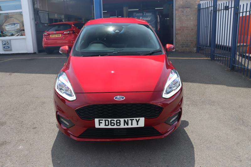 A 2019 FORD FIESTA 1.0T EcoBoost GPF ST-Line X Hatchback 3dr Petrol Manual Euro 6 (s/s) (140 ps) A 2019 FORD FIESTA 1.0T EcoBoost GPF ST-Line X Hatchback 3dr Petrol Manual Euro 6 (s/s) (140 ps)