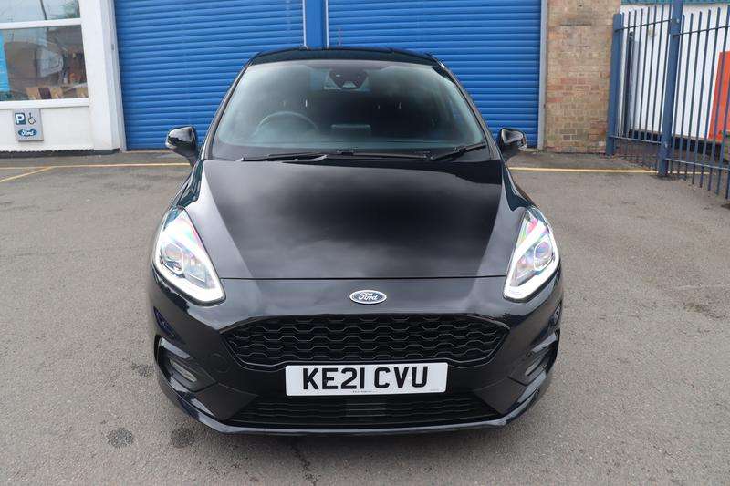 A 2021 FORD FIESTA 1.0T EcoBoost MHEV ST-Line Edition Hatchback 5dr Petrol Manual Euro 6 (s/s) (155 ps) A 2021 FORD FIESTA 1.0T EcoBoost MHEV ST-Line Edition Hatchback 5dr Petrol Manual Euro 6 (s/s) (155 ps)