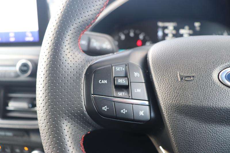 2022 FORD FOCUS 2022 FORD FOCUS
