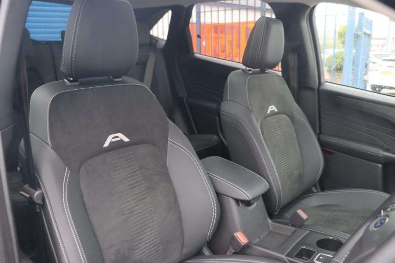 2025 FORD KUGA 2025 FORD KUGA