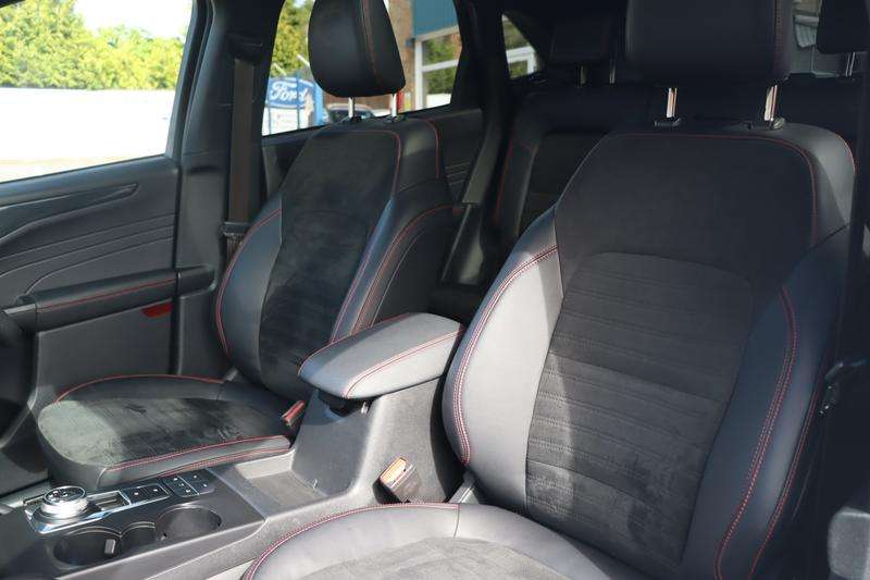 2023 FORD KUGA 2023 FORD KUGA