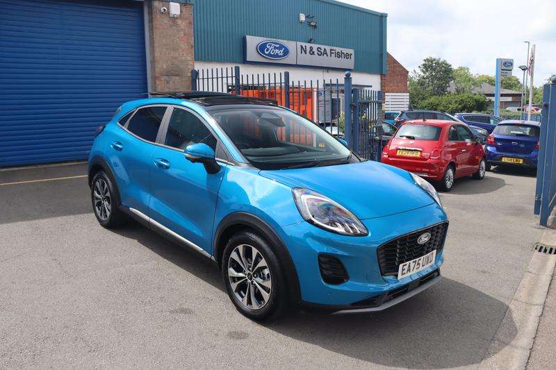 A 2025 FORD PUMA 1.0T EcoBoost MHEV Titanium SUV 5dr Petrol Hybrid DCT Euro 6 (s/s) (125 ps) A 2025 FORD PUMA 1.0T EcoBoost MHEV Titanium SUV 5dr Petrol Hybrid DCT Euro 6 (s/s) (125 ps)