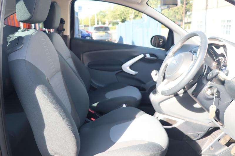 2013 FORD KA 2013 FORD KA