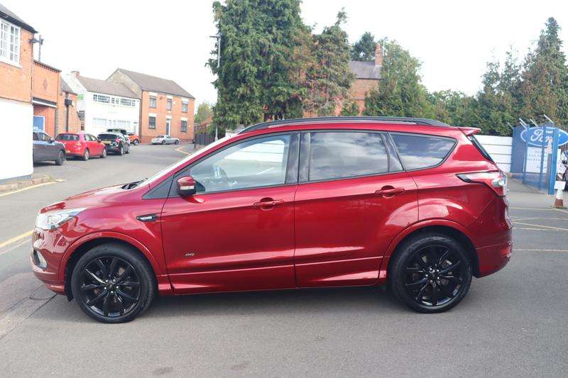A 2018 FORD KUGA 2.0 TDCi ST-Line X SUV 5dr Diesel Powershift AWD Euro 6 (s/s) (180 ps) A 2018 FORD KUGA 2.0 TDCi ST-Line X SUV 5dr Diesel Powershift AWD Euro 6 (s/s) (180 ps)