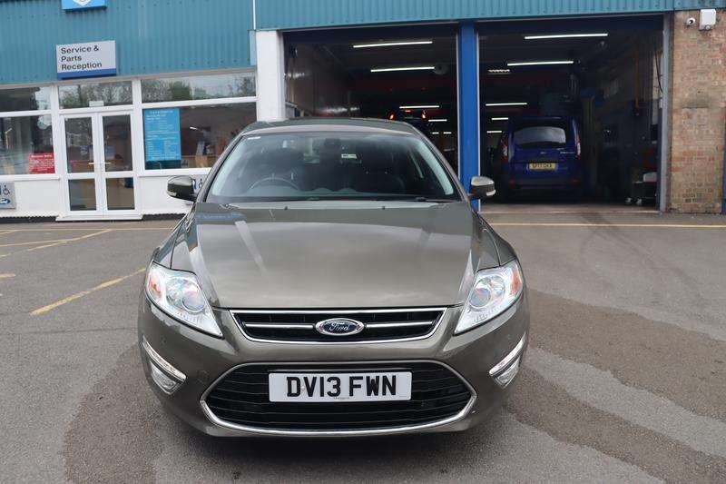 A 2013 FORD MONDEO 2.0 TDCi Titanium X Estate 5dr Diesel Manual Euro 5 (163 ps) A 2013 FORD MONDEO 2.0 TDCi Titanium X Estate 5dr Diesel Manual Euro 5 (163 ps)