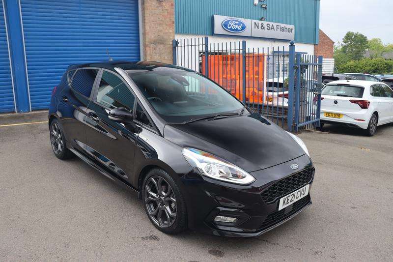 A 2021 FORD FIESTA 1.0T EcoBoost MHEV ST-Line Edition Hatchback 5dr Petrol Manual Euro 6 (s/s) (155 ps) A 2021 FORD FIESTA 1.0T EcoBoost MHEV ST-Line Edition Hatchback 5dr Petrol Manual Euro 6 (s/s) (155 ps)