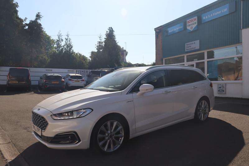 A 2020 FORD MONDEO 2.0 EcoBlue Vignale Estate 5dr Diesel Auto Euro 6 (s/s) (190 ps) A 2020 FORD MONDEO 2.0 EcoBlue Vignale Estate 5dr Diesel Auto Euro 6 (s/s) (190 ps)