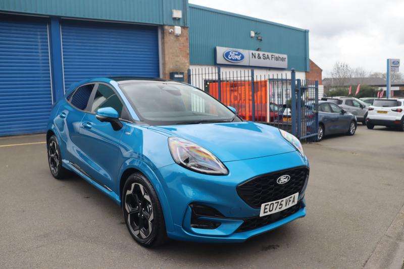 A 2025 FORD PUMA 1.0T EcoBoost MHEV ST-Line X SUV 5dr Petrol Hybrid DCT Euro 6 (s/s) (125 ps) A 2025 FORD PUMA 1.0T EcoBoost MHEV ST-Line X SUV 5dr Petrol Hybrid DCT Euro 6 (s/s) (125 ps)