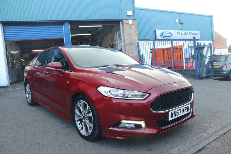 A 2017 FORD MONDEO 2.0 TDCi ST-Line X Hatchback 5dr Diesel Powershift Euro 6 (s/s) (180 ps) A 2017 FORD MONDEO 2.0 TDCi ST-Line X Hatchback 5dr Diesel Powershift Euro 6 (s/s) (180 ps)