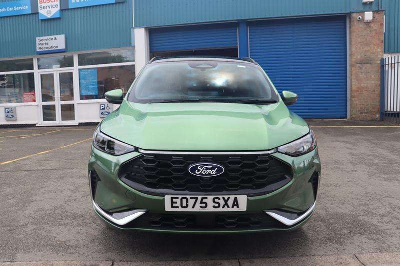 A 2025 FORD KUGA 2.5 Duratec 14.4kWh ST-Line X SUV 5dr Petrol Plug-in Hybrid CVT Euro 6 (s/s) (243 ps) A 2025 FORD KUGA 2.5 Duratec 14.4kWh ST-Line X SUV 5dr Petrol Plug-in Hybrid CVT Euro 6 (s/s) (243 ps)