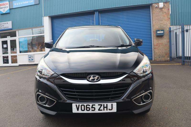 A 2015 HYUNDAI IX35 1.6 GDi S SUV 5dr Petrol Manual Euro 5 (135 ps) A 2015 HYUNDAI IX35 1.6 GDi S SUV 5dr Petrol Manual Euro 5 (135 ps)