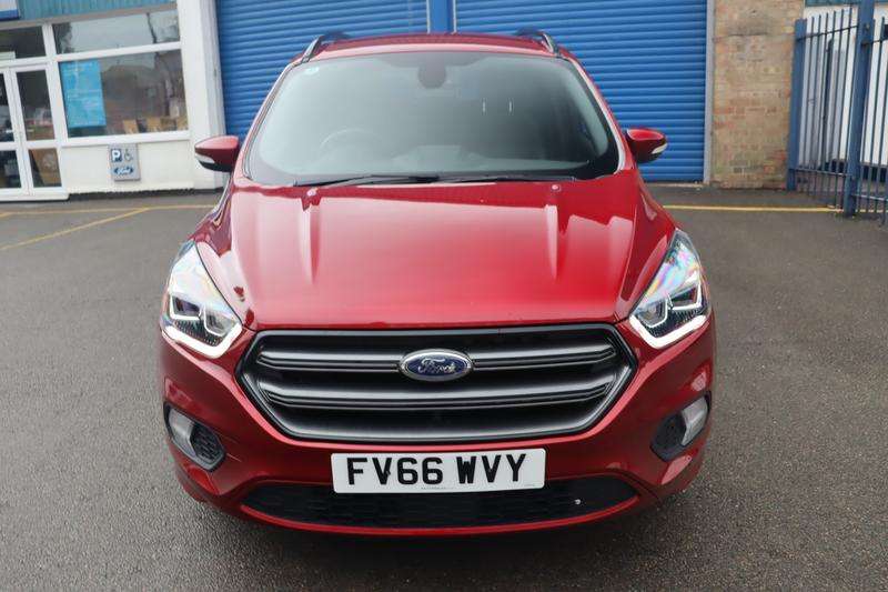 A 2017 FORD KUGA 2.0 TDCi ST-Line SUV 5dr Diesel Powershift AWD Euro 6 (s/s) (180 ps) A 2017 FORD KUGA 2.0 TDCi ST-Line SUV 5dr Diesel Powershift AWD Euro 6 (s/s) (180 ps)