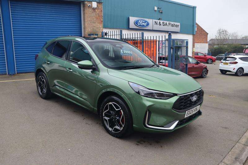 A 2025 FORD KUGA 2.5 Duratec 14.4kWh ST-Line X SUV 5dr Petrol Plug-in Hybrid CVT Euro 6 (s/s) (243 ps) A 2025 FORD KUGA 2.5 Duratec 14.4kWh ST-Line X SUV 5dr Petrol Plug-in Hybrid CVT Euro 6 (s/s) (243 ps)