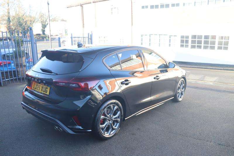 2025 FORD FOCUS 2025 FORD FOCUS