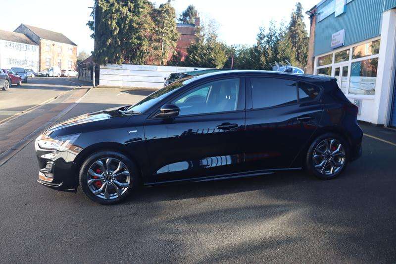 2025 FORD FOCUS 2025 FORD FOCUS