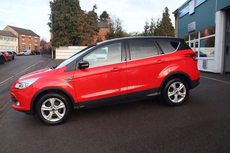 A 2016 FORD KUGA 2.0 TDCi Zetec SUV 5dr Diesel Manual 2WD Euro 6 (s/s) (150 ps) A 2016 FORD KUGA 2.0 TDCi Zetec SUV 5dr Diesel Manual 2WD Euro 6 (s/s) (150 ps)