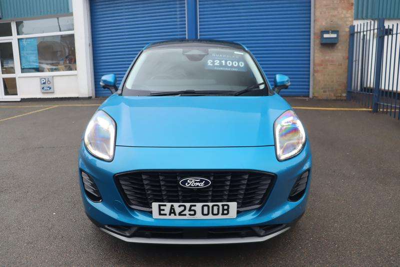 A 2025 FORD PUMA 1.0T EcoBoost MHEV Titanium SUV 5dr Petrol Hybrid DCT Euro 6 (s/s) (125 ps) A 2025 FORD PUMA 1.0T EcoBoost MHEV Titanium SUV 5dr Petrol Hybrid DCT Euro 6 (s/s) (125 ps)