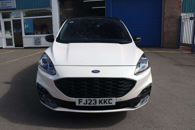A 2023 FORD KUGA 2.5 EcoBoost Duratec 14.4kWh ST-Line X SUV 5dr Petrol Plug-in Hybrid CVT Euro 6 (s/s) (225 ps) A 2023 FORD KUGA 2.5 EcoBoost Duratec 14.4kWh ST-Line X SUV 5dr Petrol Plug-in Hybrid CVT Euro 6 (s/s) (225 ps)