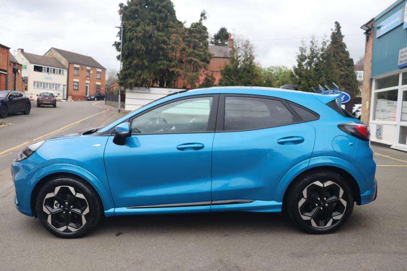 A 2025 FORD PUMA 1.0T EcoBoost MHEV ST-Line X SUV 5dr Petrol Hybrid DCT Euro 6 (s/s) (125 ps) A 2025 FORD PUMA 1.0T EcoBoost MHEV ST-Line X SUV 5dr Petrol Hybrid DCT Euro 6 (s/s) (125 ps)