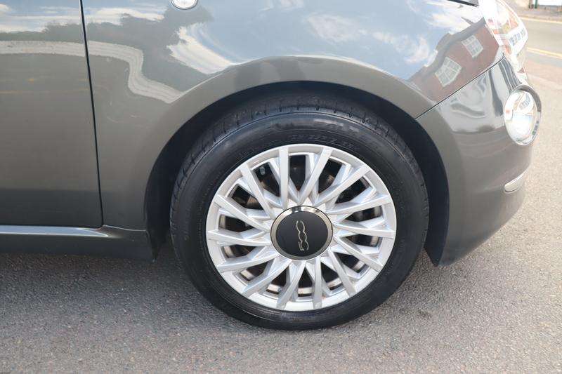 2018 FIAT 500 2018 FIAT 500