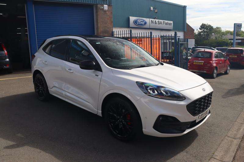 A 2023 FORD KUGA 2.5 EcoBoost Duratec 14.4kWh ST-Line X SUV 5dr Petrol Plug-in Hybrid CVT Euro 6 (s/s) (225 ps) A 2023 FORD KUGA 2.5 EcoBoost Duratec 14.4kWh ST-Line X SUV 5dr Petrol Plug-in Hybrid CVT Euro 6 (s/s) (225 ps)