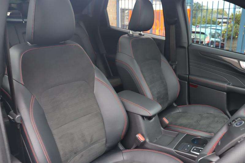 2023 FORD KUGA 2023 FORD KUGA