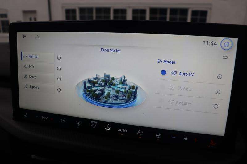 2025 FORD KUGA 2025 FORD KUGA