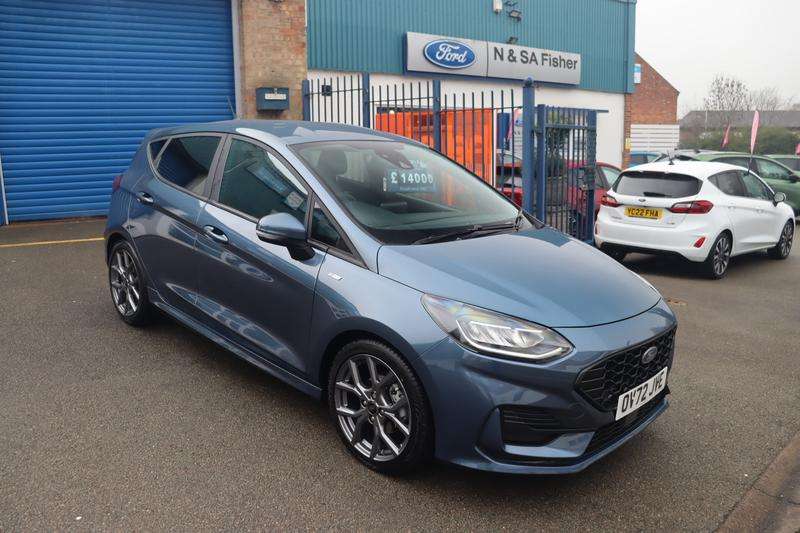 A 2022 FORD FIESTA 1.0T EcoBoost ST-Line Hatchback 5dr Petrol Manual Euro 6 (s/s) (100 ps) A 2022 FORD FIESTA 1.0T EcoBoost ST-Line Hatchback 5dr Petrol Manual Euro 6 (s/s) (100 ps)