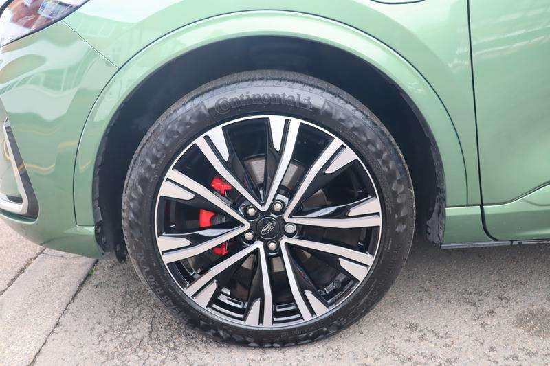 2025 FORD KUGA 2025 FORD KUGA
