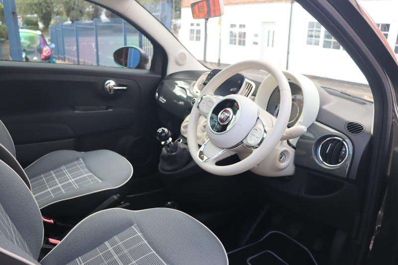 2018 FIAT 500 2018 FIAT 500