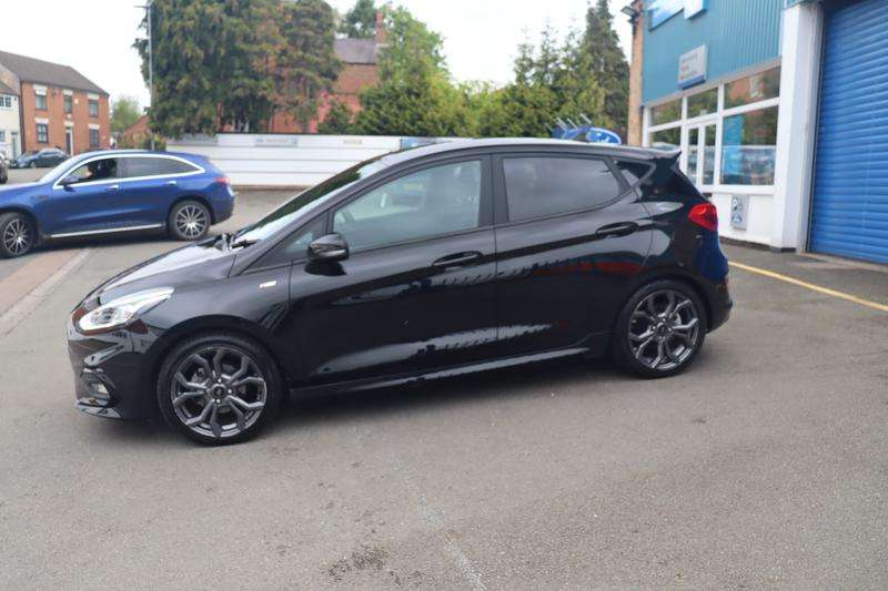 A 2021 FORD FIESTA 1.0T EcoBoost MHEV ST-Line Edition Hatchback 5dr Petrol Manual Euro 6 (s/s) (155 ps) A 2021 FORD FIESTA 1.0T EcoBoost MHEV ST-Line Edition Hatchback 5dr Petrol Manual Euro 6 (s/s) (155 ps)